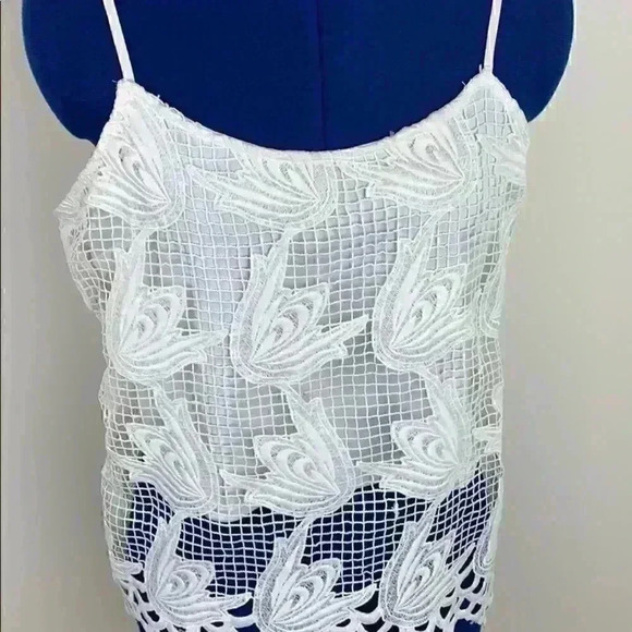 🆕 NWT Lulumari lace camisole w/ lining size M - Picture 2 of 8